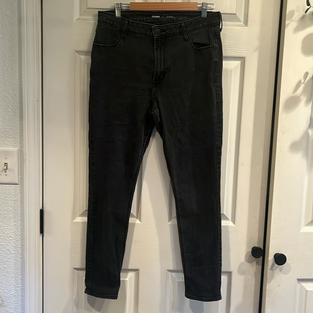 Old Navy brand size 14 high rise super skinny black jeans
